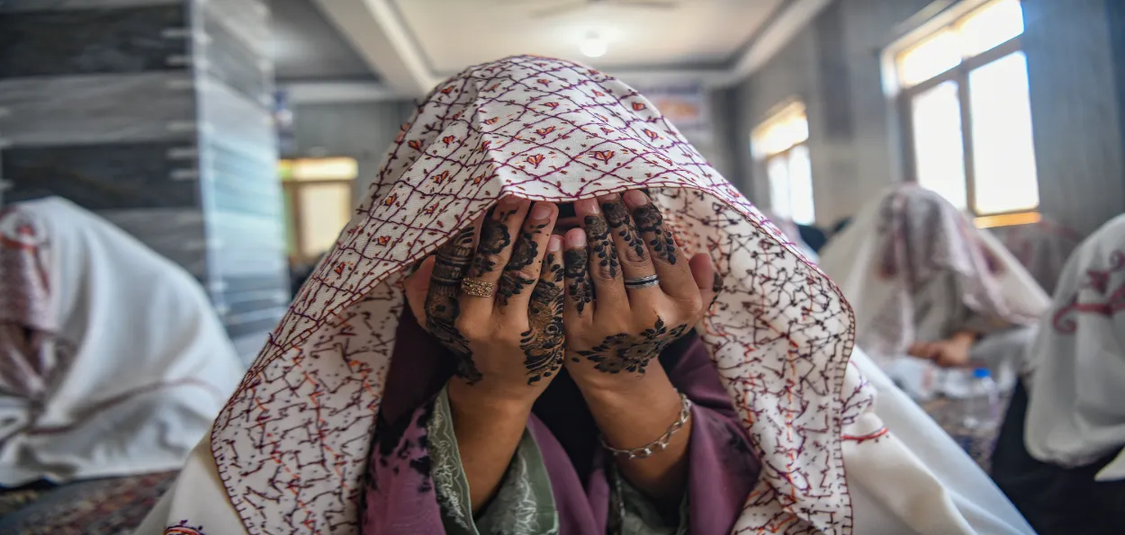 کشمیر میں اجتماعی شادی کی تقریب، 31 جوڑوں نے نئی زندگی کا آغاز کیا