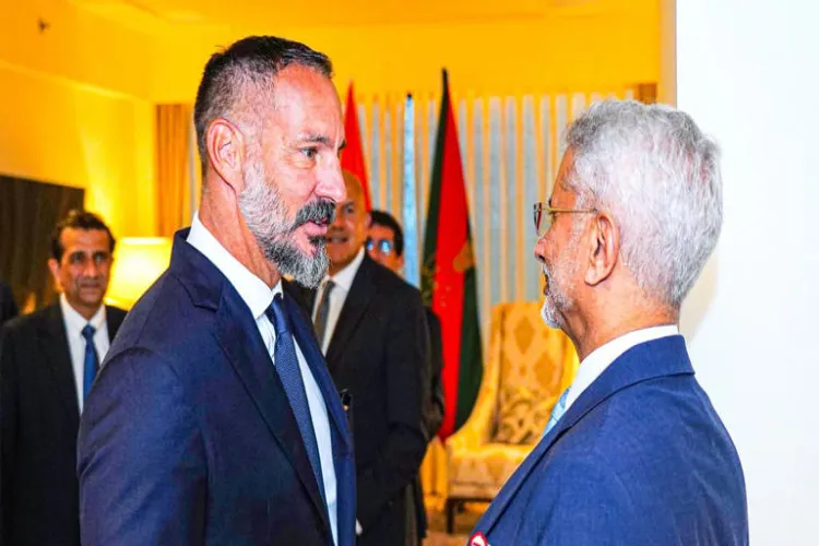 جے شنکر نے پرنس رحیم آغا خان پنجم سے ملاقات کی۔ ورثے کے تحفظ پر تبادلہ خیال