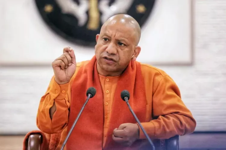 سوشل میڈیا نے سچ اور جھوٹ کے درمیان ’آدھا سچ‘ پیدا کردیا: یوگی آدتیہ ناتھ
