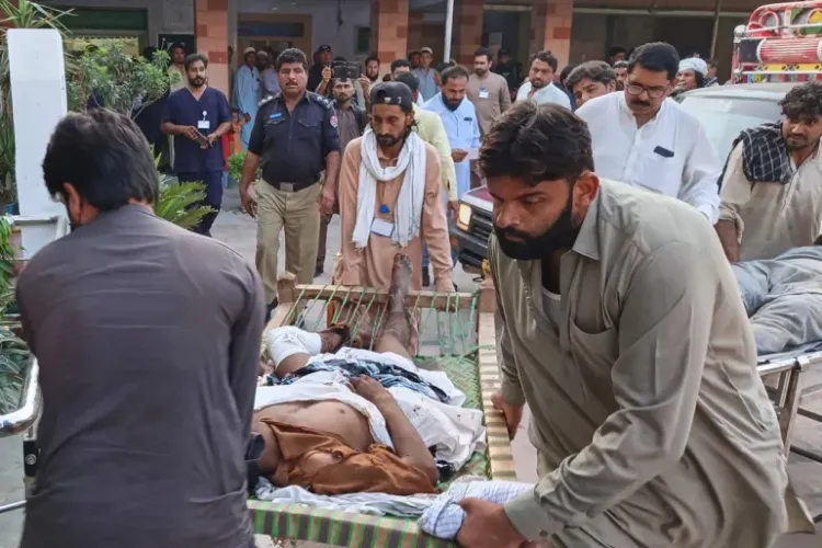 ڈیرہ اسماعیل خان میں دھماکہ۔ 11 افراد ہلاک اور 20 زخمی
