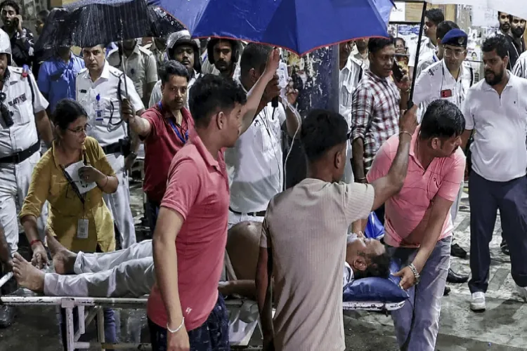 کولکاتا: درگا پوجا پنڈال میں بھگدڑ۔ کم از کم 17 افراد کی موت کا خدشہ