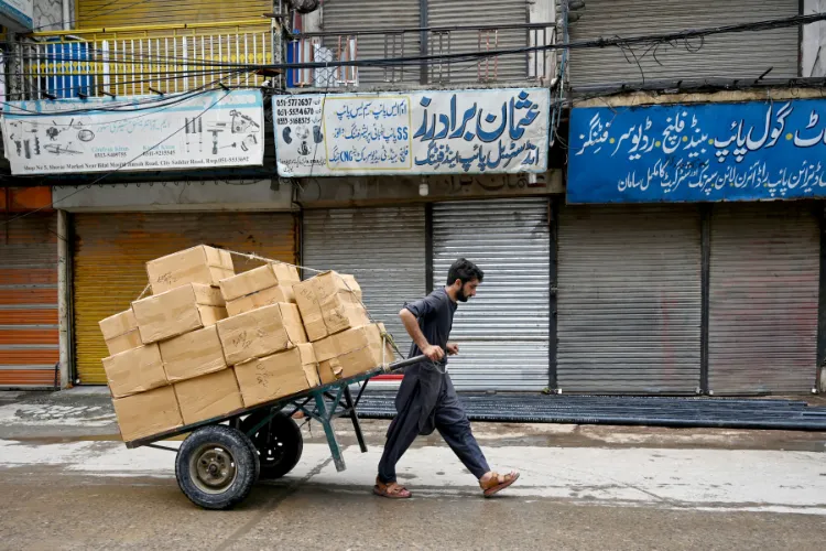 پاکستان میں ٹیکس کا عدم مساوات بڑھ گیا۔ بااثر طبقے بھاری ٹیکسوں سے محفوظ