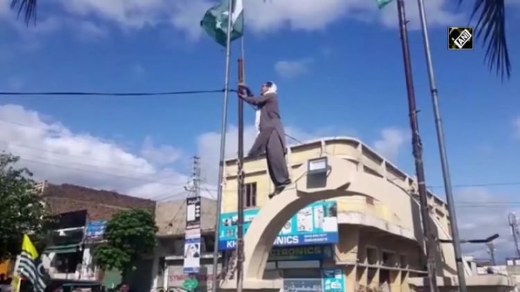 (مقبوضہ کشمیر میں آزادی کے نعرے ( فائل فوٹو