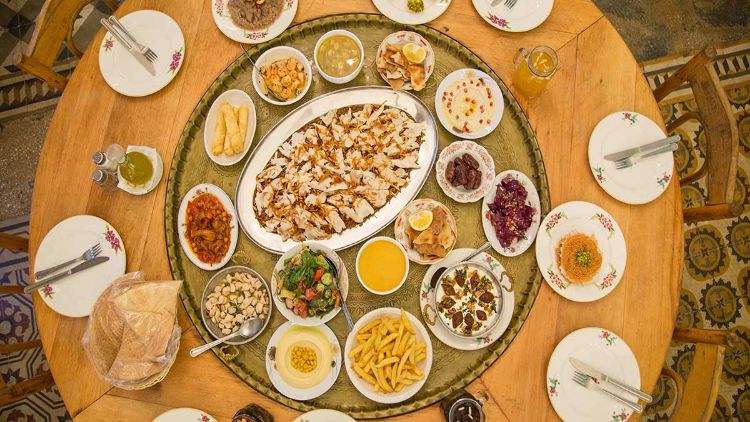  افطاری و سحری میں غذا صحت بخش ہونی چاہئے
