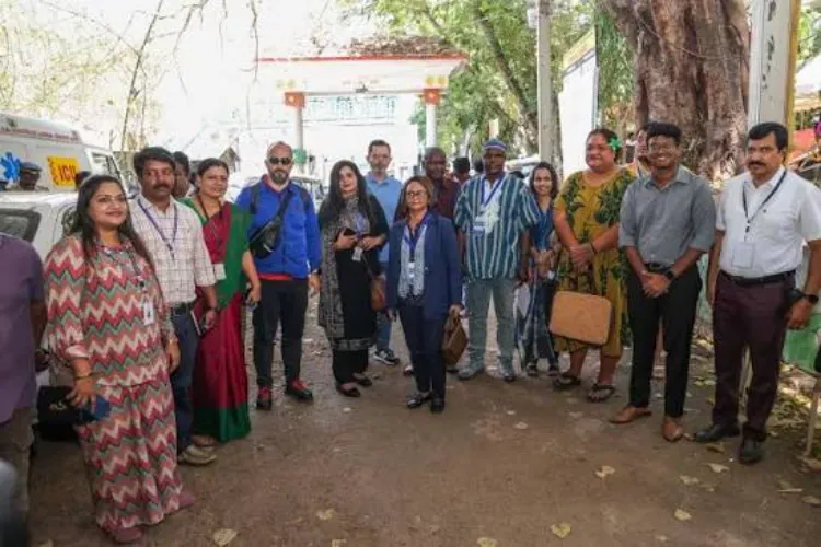 بین الاقوامی الیکشن وزیٹرز پروگرام کے تحت وفد کا دورہ، مغربی بنگال میں پولنگ کو منظم اور مؤثر قرار دیا گیا