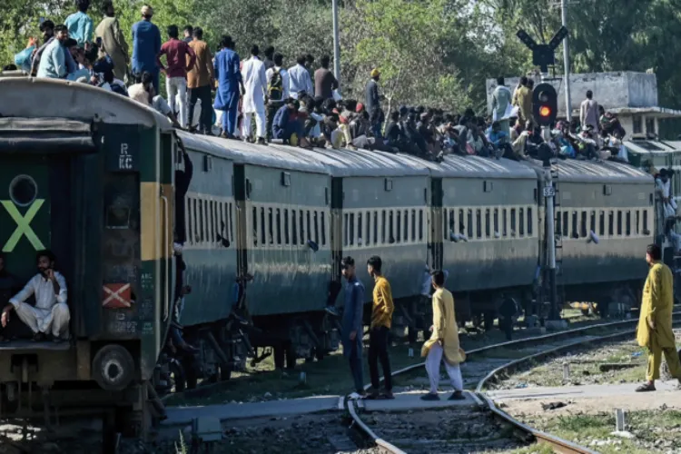 بنگال انتخابات کے دوسرے مرحلے سے قبل امیت شاہ کی کولکاتا میں بی جے پی میٹنگ